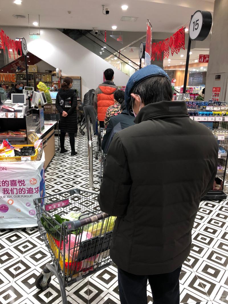 暖心菜过后迎来武汉的第一场雪