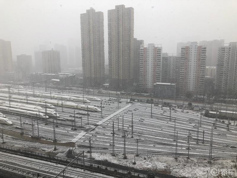 暖心菜过后迎来武汉的第一场雪