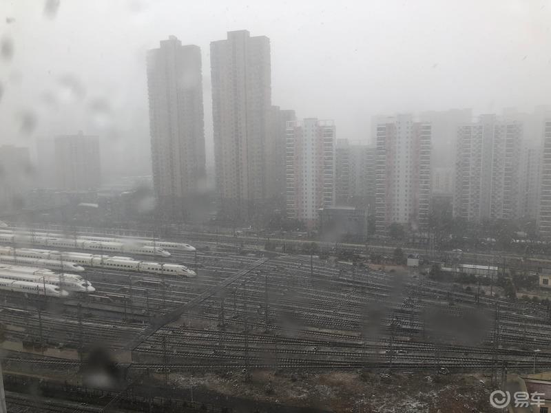 暖心菜过后迎来武汉的第一场雪