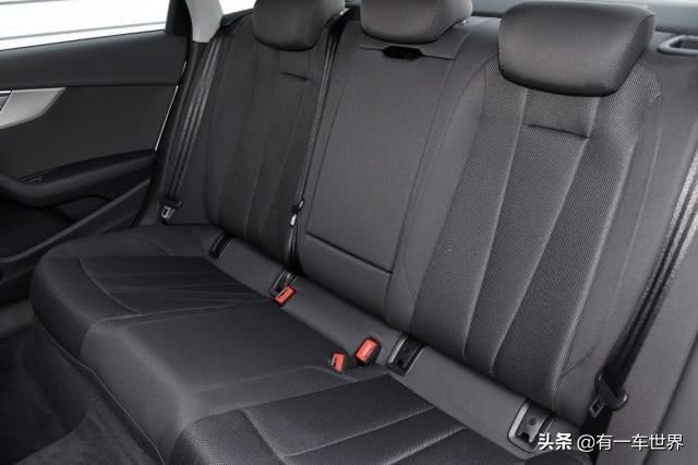 27.5万喜提奥迪A4L，1个月后再开奔驰C200L，车主：差距明显
