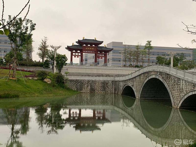 没有人陪你说谎，只有领界陪你自律