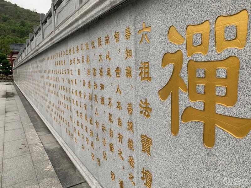 没有人陪你说谎，只有领界陪你自律