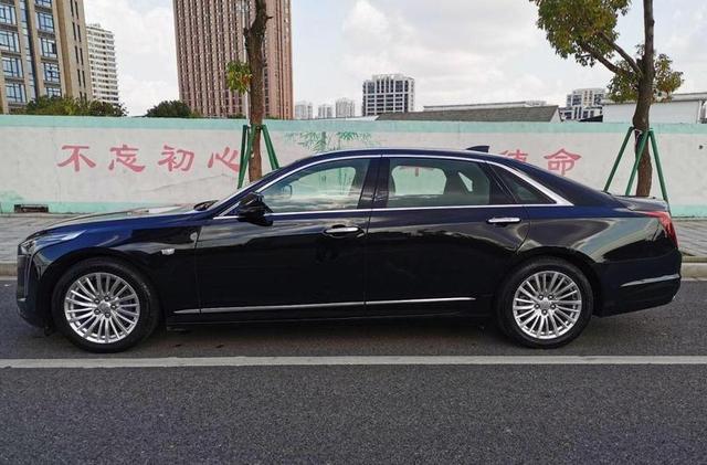 32.3万喜提沃尔沃S90，2个月后再开凯迪拉克CT6，车主：有话要说