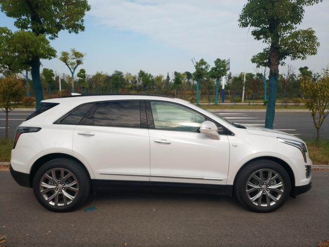 2.0T变缸发动机+9AT变速箱，轴距2.85米豪华SUV，售价不到30万