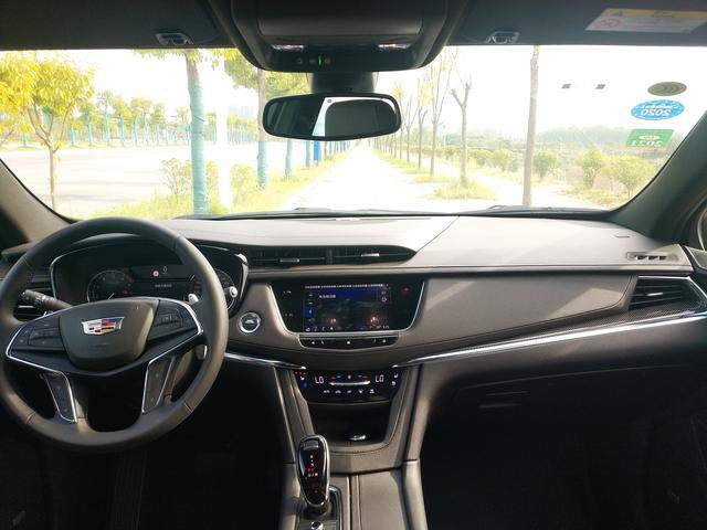 2.0T变缸发动机+9AT变速箱，轴距2.85米豪华SUV，售价不到30万