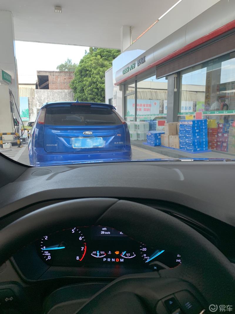 【用车感受】人生第一辆车 新福克斯stline用车谈