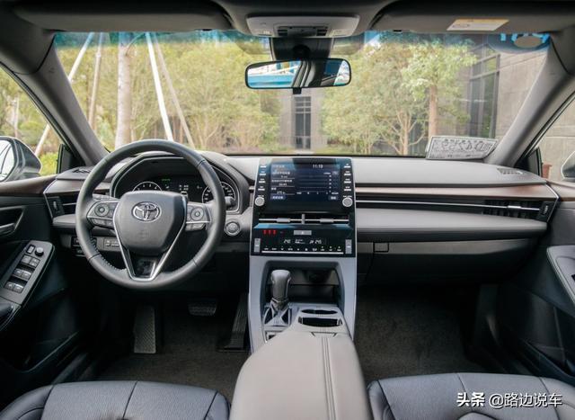 裸车24万提了辆丰田亚洲龙，行驶1215公里后，车主说了句大实话