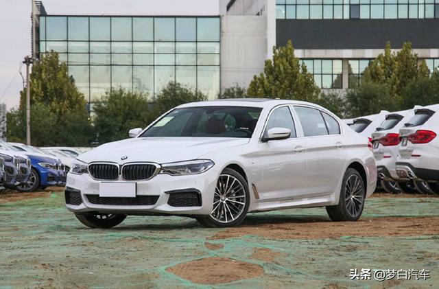 33万提了辆奥迪A6L，3个月后再开宝马5系，车主：只想说四个字！