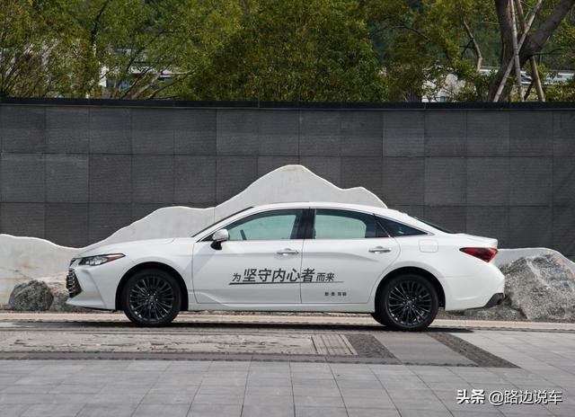 裸车24万提了辆丰田亚洲龙，行驶1215公里后，车主说了句大实话