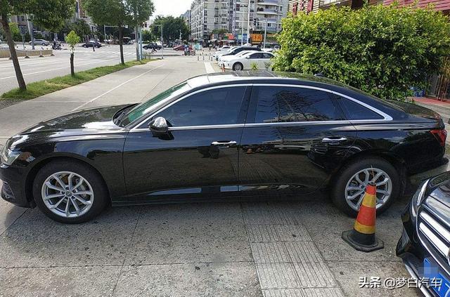33万提了辆奥迪A6L，3个月后再开宝马5系，车主：只想说四个字！