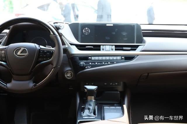 35.5万喜提雷克萨斯ES200，3000公里后，车主：我只想说四个字