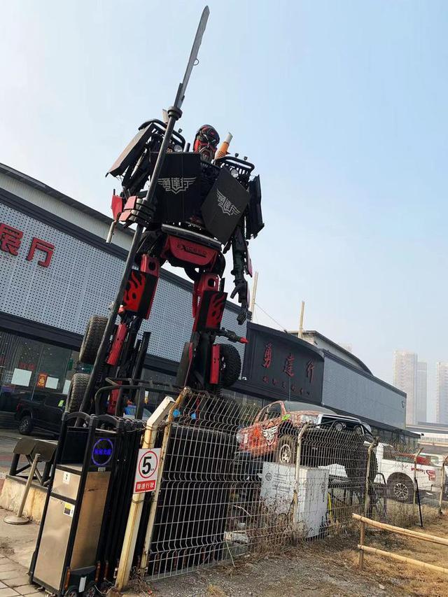 猛禽不是我的菜，天津港喜提丰田坦途