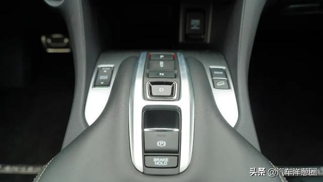 本田旗舰SUV！2.0T引擎，摘掉头枕就是双人床！亚洲龙车主：后悔