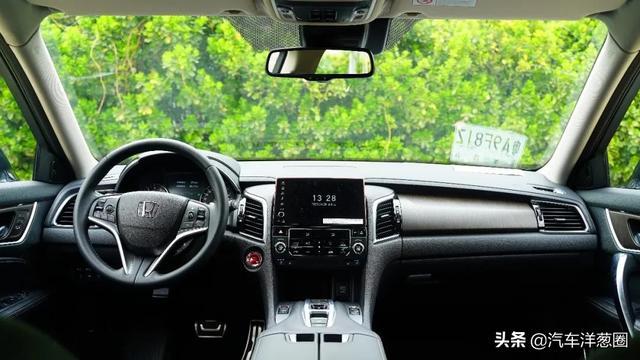 本田旗舰SUV！2.0T引擎，摘掉头枕就是双人床！亚洲龙车主：后悔