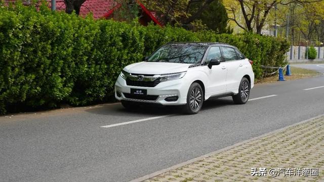 本田旗舰SUV！2.0T引擎，摘掉头枕就是双人床！亚洲龙车主：后悔