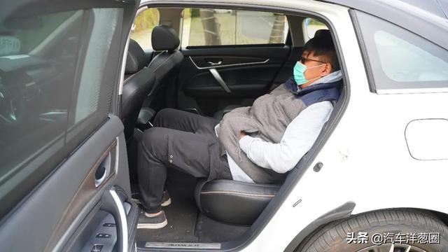 本田旗舰SUV！2.0T引擎，摘掉头枕就是双人床！亚洲龙车主：后悔