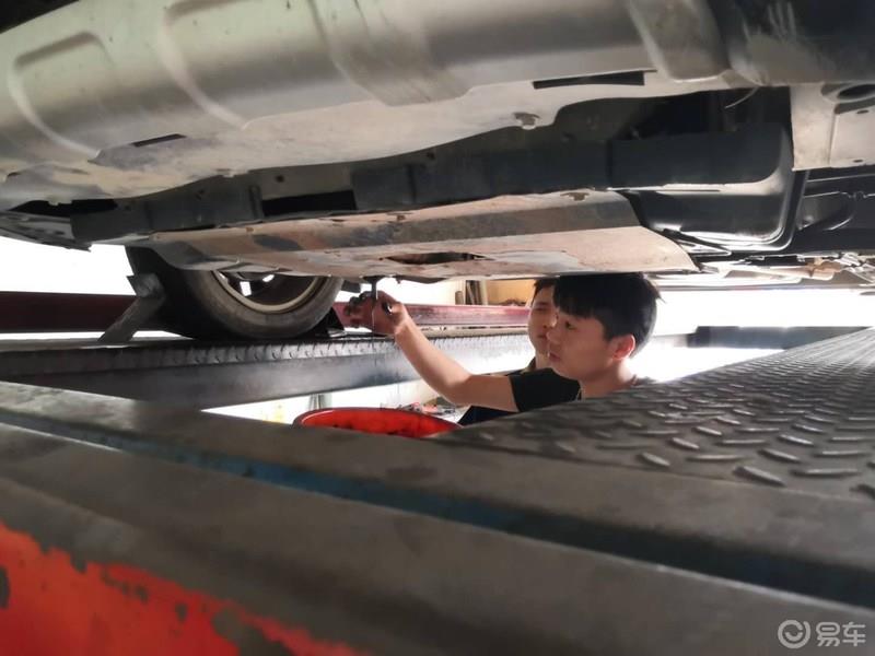 小7保养顺便看看兄弟的新车