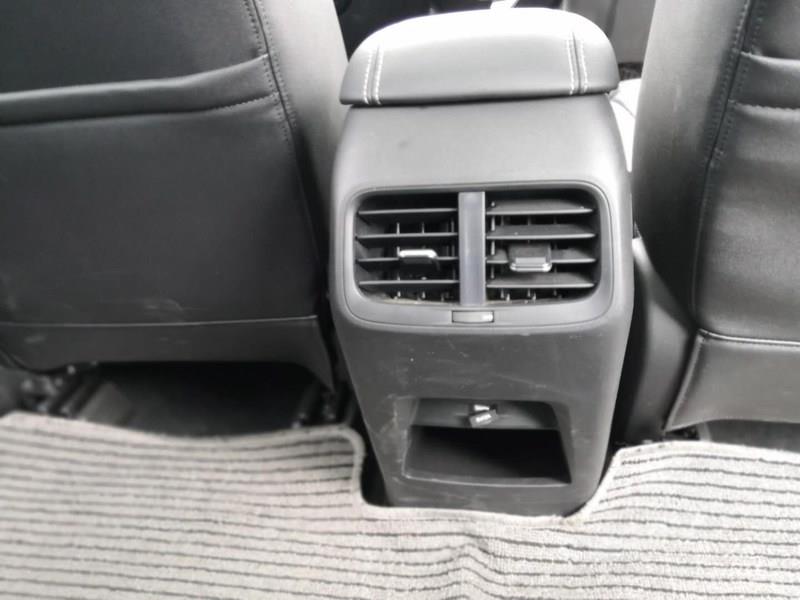 小7保养顺便看看兄弟的新车
