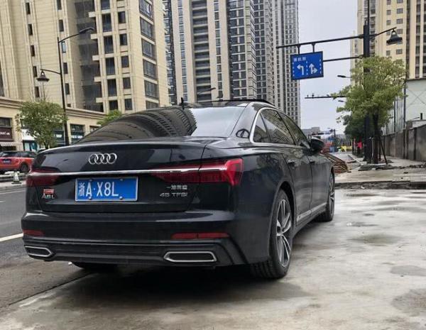 40.9万提了奥迪A6L，2个月后再开宝马530Li，车主：差距不一般