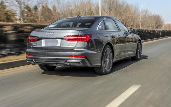 40.9万提了奥迪A6L，2个月后再开宝马530Li，车主：差距不一般