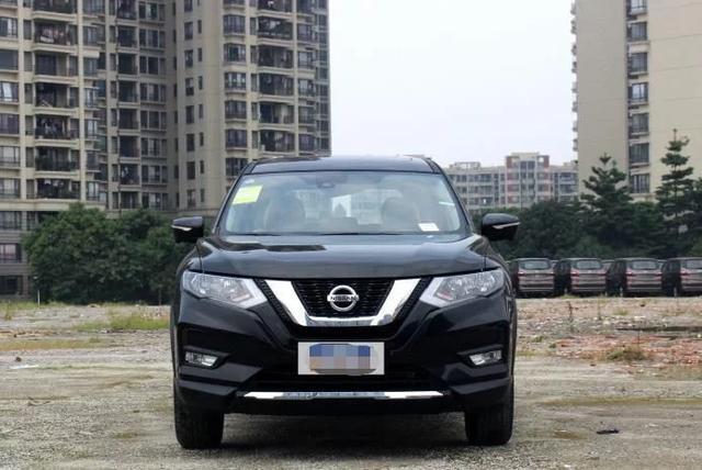 手握20万，日产奇骏与丰田Rav4荣放谁档次高？车主：放一起比一比