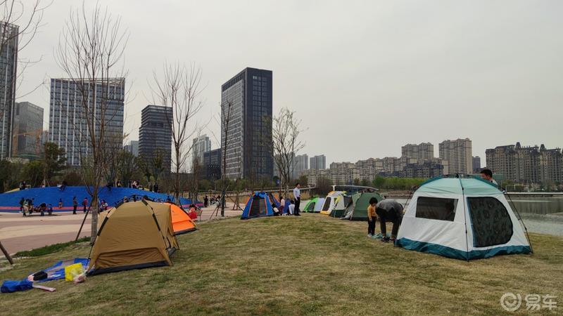 【云端曼步】周末好天气，带娃露营放风筝。