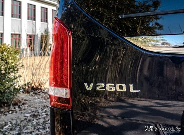 丰田埃尔法车主体验奔驰V260L，不一样的味道