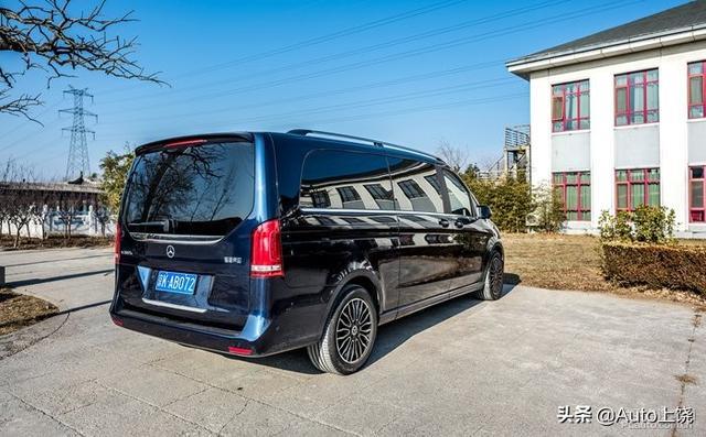 丰田埃尔法车主体验奔驰V260L，不一样的味道