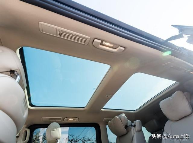 丰田埃尔法车主体验奔驰V260L，不一样的味道