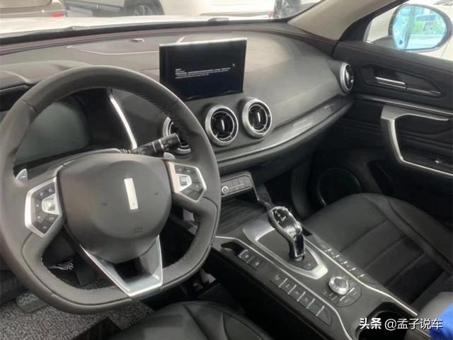 12.8万喜提WEY VV5，家里人都很满意，1.5T油耗才7.6个