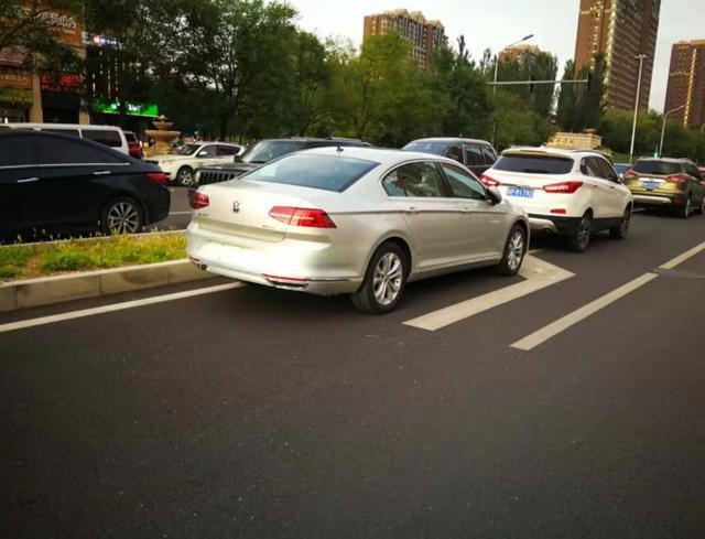 买车选择迈腾好不好？车主23万入手贵了吗？内行人：买对车了