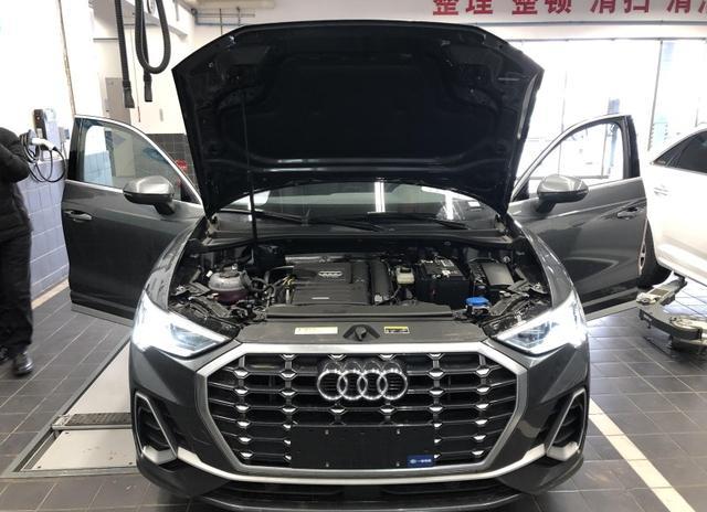 朋友全款提奥迪Q3 1.4T时尚动感型，颜值满意油耗低，价格美滋滋