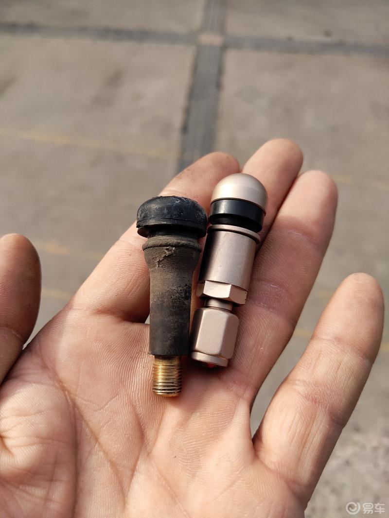 六年六万公里  简单的爱车换胎作业