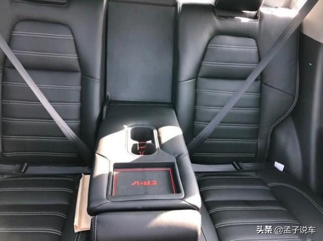 18万喜提本田CRV，用车8000公里，空间满意，1.5T油耗才8L