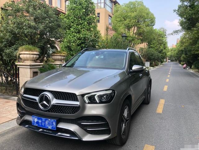 84.7万提了辆宝马X5，2个月后再开奔驰GLE，车主说了句实话！