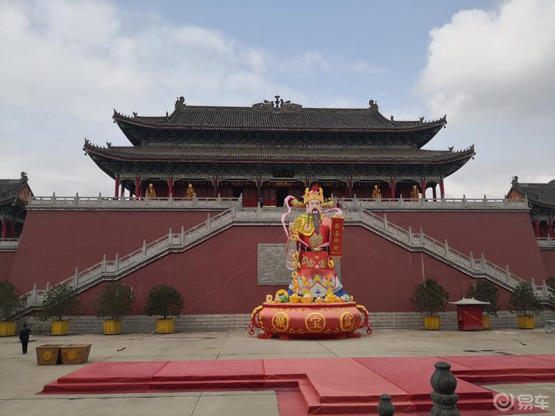 惠民政策来享受，响应号召不出市，秦岭山中好风光，防疫旅游两不误。