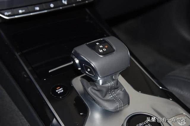 24.2万喜提红旗HS5次顶配，5000公里后，车主：有些话必须要说