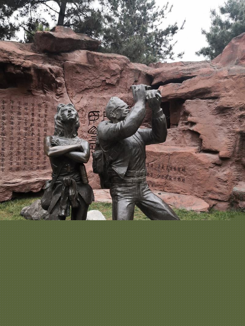惠民政策来享受，响应号召不出市，秦岭山中好风光，防疫旅游两不误。