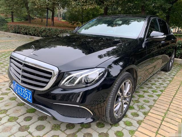 42.9万提了辆奔驰E级，2个月后再开宝马530Li，车主：差距不一般
