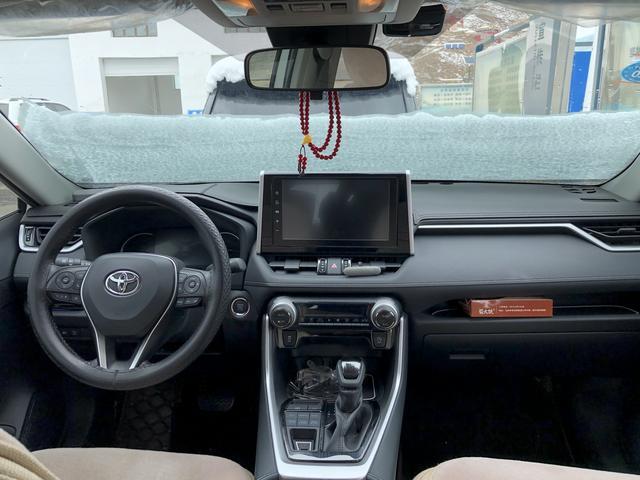 提丰田RAV4带我看蓝天白云