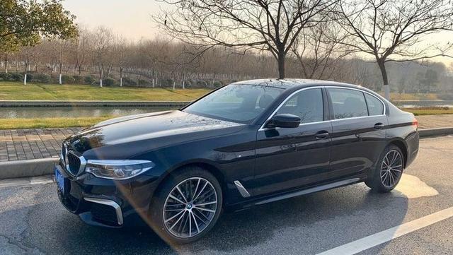 买宝马5系还是奥迪A6L，我提了530Li，四千公里下来，只说一句话