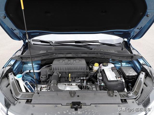 荣威又一良心SUV，国六1.6L+陡坡缓降，不足7万起，气势不输途观