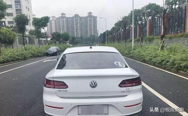 新一代大众CC，当车门打开的那一刻，老爸直夸我有眼光