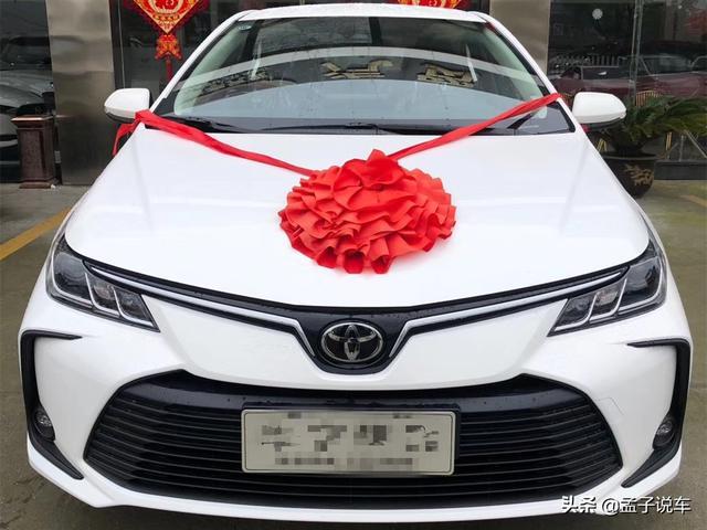 11.6万喜提丰田卡罗拉，用车2000公里，车主：1.2T油耗才6个