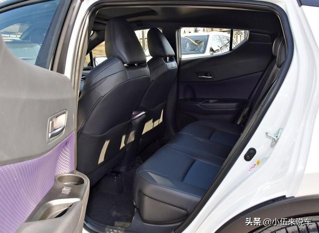 丰田总算良心了！这车比缤智漂亮十倍，配10气囊+2.0L，仅14.18万
