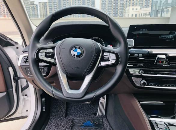 70万买的宝马540首批车，三年7万公里，车主晒出公里数时说出感受