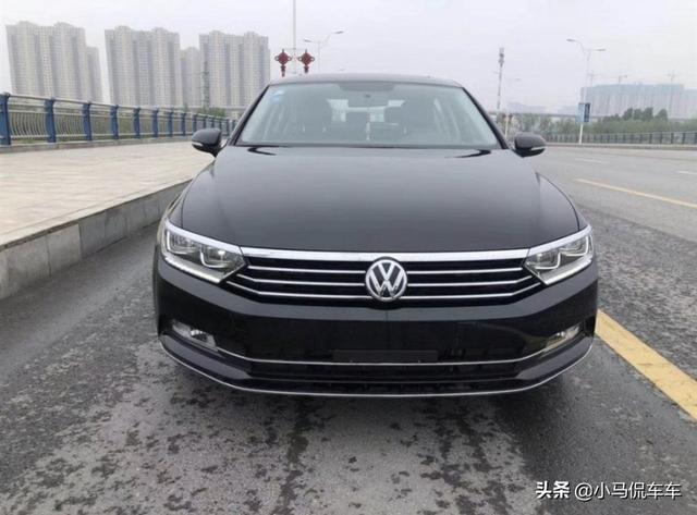 喜提19款大众迈腾330领先型，经典好车，包牌包税这价格如何？
