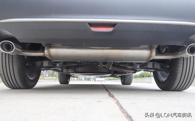 丰田最省油的SUV，油耗4.6L，一公里才2毛多，全系7个安全气囊