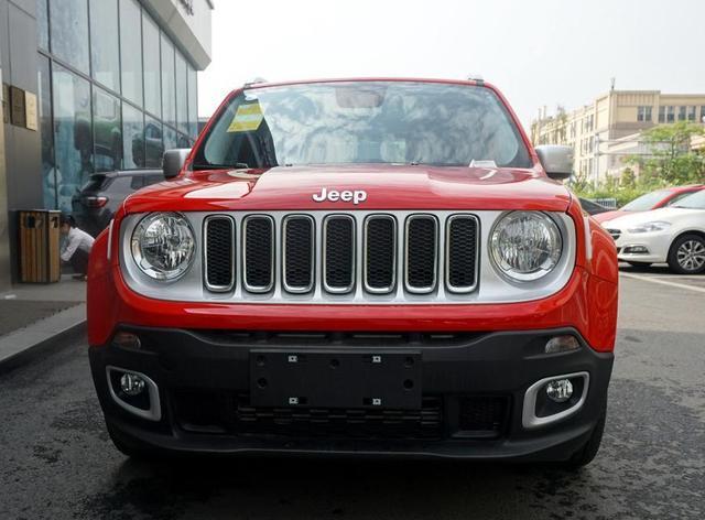 开了丰田奕泽，再花19万提Jeep自由侠，车主：三个字