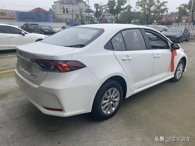 11.6万喜提丰田卡罗拉，用车2000公里，车主：1.2T油耗才6个